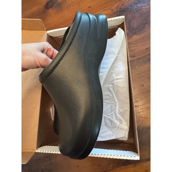 KLOGS USA Black Rubber Slip On Mule Clog Shoe Slip Resistant Mens 11W New In Box - Picture 6 of 12